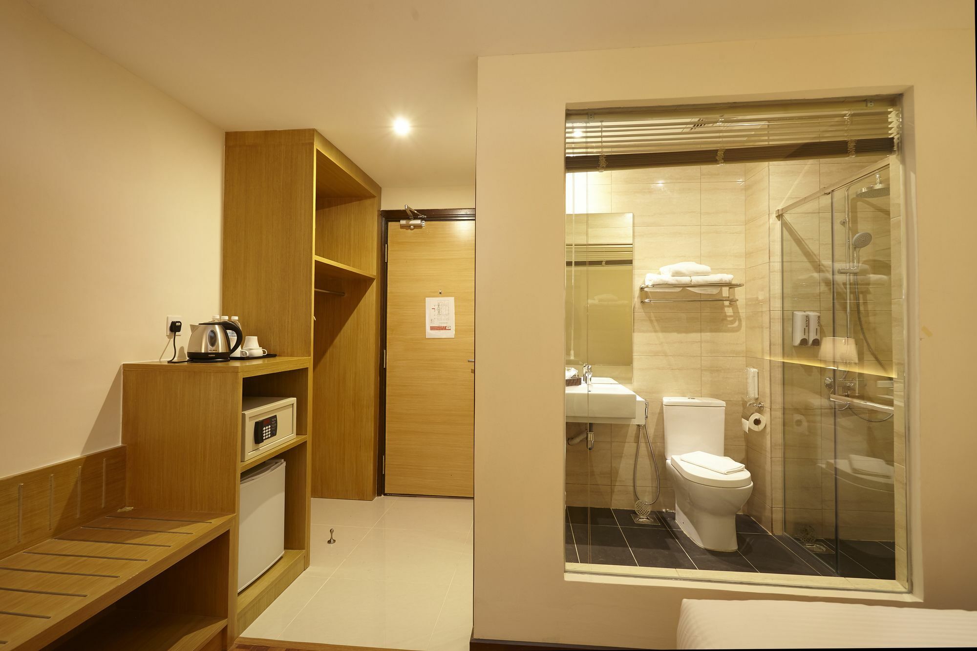 Hotel Six Seasons @ Mid Valley